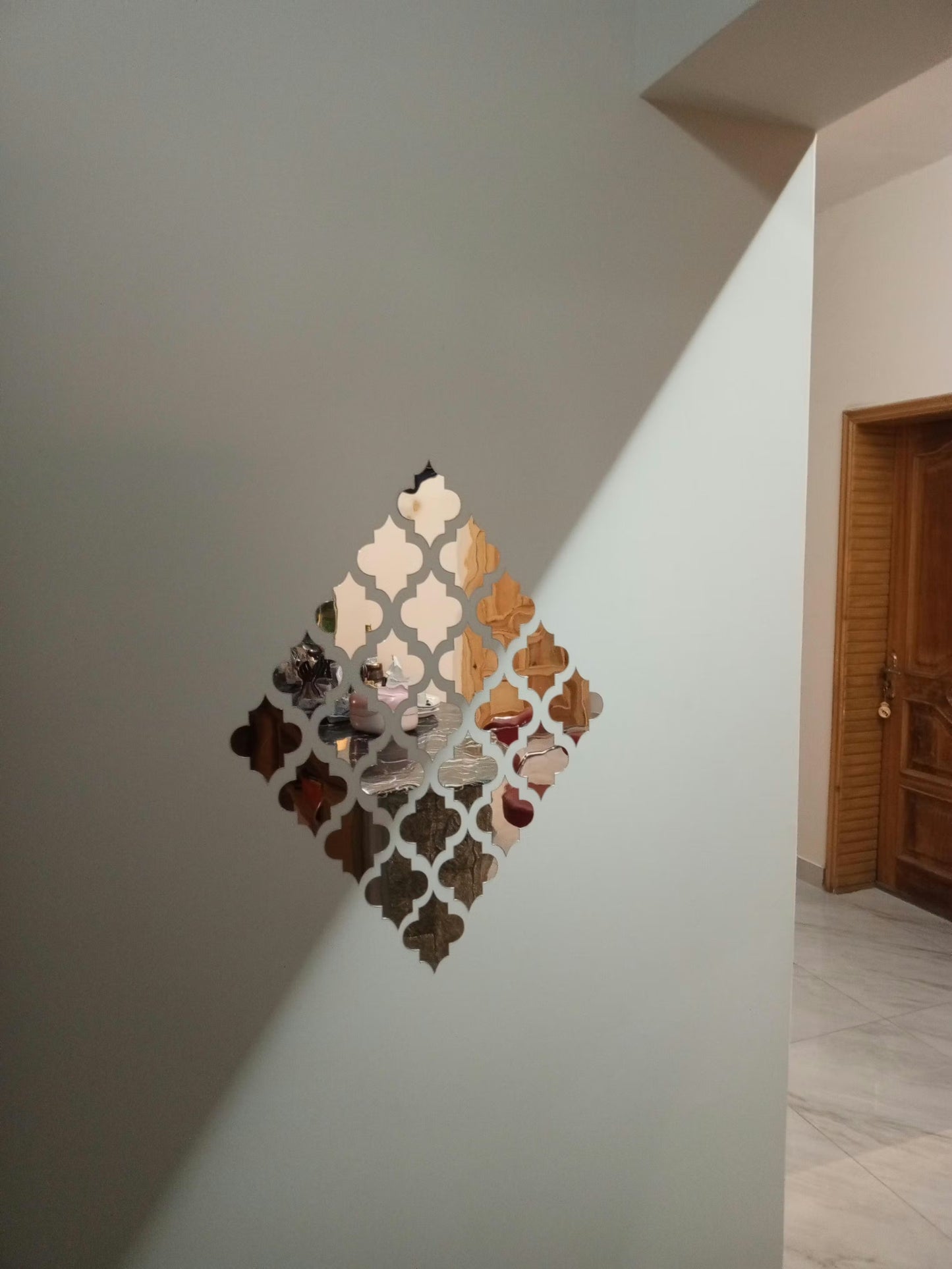 Luxury Acrylic Diamond Border Mirror Wall Décor
